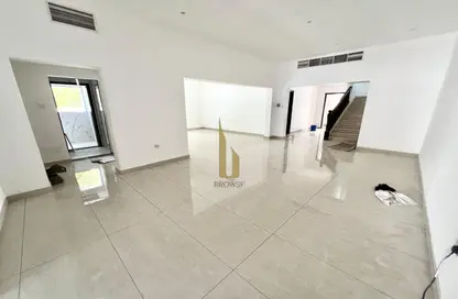 Villa - 4 Bedrooms - 4 Bathrooms for rent in Umm Suqeim 1 Villas - Umm Suqeim 1 - Umm Suqeim - Dubai