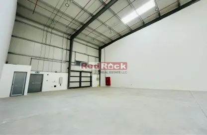 Warehouse - Studio - 3 Bathrooms for rent in Al Quoz Industrial Area 2 - Al Quoz Industrial Area - Al Quoz - Dubai