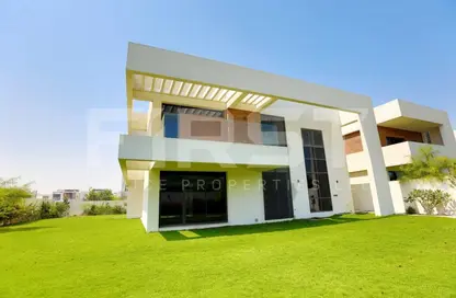 Villa - 5 Bedrooms - 6 Bathrooms for sale in West Yas - Yas Island - Abu Dhabi