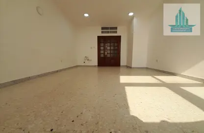 Apartment - 2 Bedrooms - 2 Bathrooms for rent in Al Khalidiya - Abu Dhabi