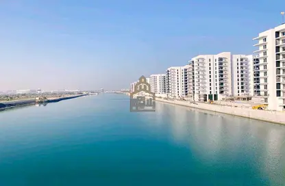 Apartment - 2 Bedrooms - 2 Bathrooms for sale in Waters Edge - Yas Island - Abu Dhabi