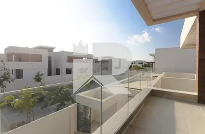 Villa - 4 Bedrooms - 5 Bathrooms for rent in West Yas - Yas Island - Abu Dhabi