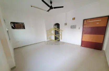 Apartment - 1 Bathroom for rent in Al Ghuair - Al Gharb - Sharjah