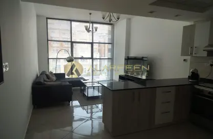 Apartment - 1 Bedroom - 2 Bathrooms for rent in Chaimaa Premiere - Jumeirah Village Circle - Dubai