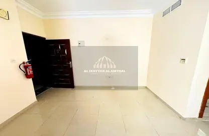 Apartment - 1 Bathroom for rent in Muwaileh 3 Building - Muwaileh - Sharjah