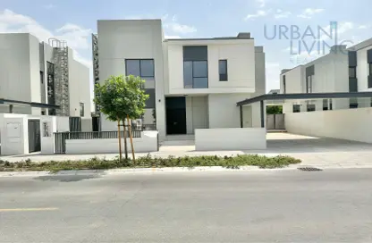 Villa - 5 Bedrooms - 4 Bathrooms for sale in Murooj Al Furjan - Al Furjan - Dubai