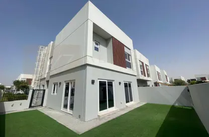 Villa - 4 Bedrooms - 5 Bathrooms for sale in Amaranta 3 - Villanova - Dubai Land - Dubai