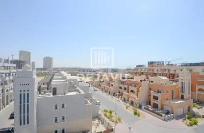 Townhouse - 4 Bedrooms - 5 Bathrooms for rent in Autumn - Seasons Community - Jumeirah Village Circle - Dubai