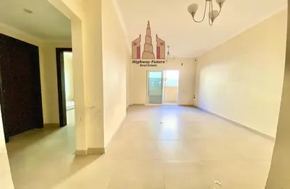 Apartment - 1 Bedroom - 2 Bathrooms for rent in Muwailih Building - Muwaileh - Sharjah