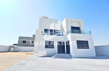 Villa - 5 Bedrooms - 6 Bathrooms for rent in Madinat Al Riyad - Abu Dhabi