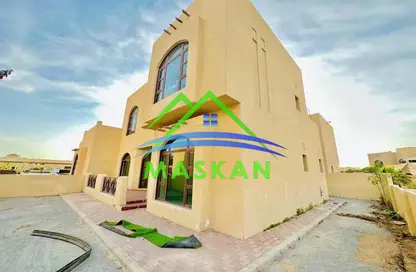 Villa - 3 Bedrooms - 4 Bathrooms for rent in Sas Al Nakheel Village - Sas Al Nakheel - Abu Dhabi