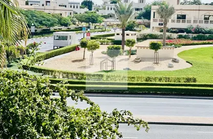 Apartment - 2 Bedrooms - 2 Bathrooms for rent in The Gardens Buildings - The Gardens - Dubai