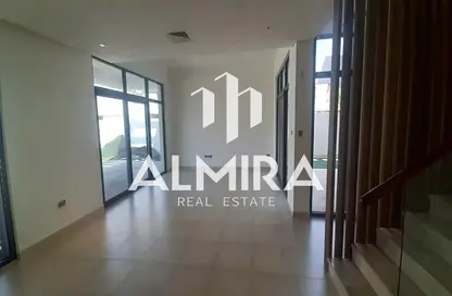 Villa - 5 Bedrooms - 6 Bathrooms for sale in West Yas - Yas Island - Abu Dhabi