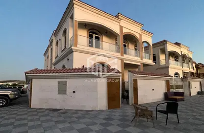 Villa - 5 Bedrooms - 6 Bathrooms for sale in Al Rawda 2 - Al Rawda - Ajman