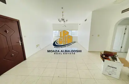 Apartment - 4 Bedrooms - 4 Bathrooms for rent in Al Majaz 1 - Al Majaz - Sharjah