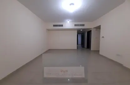 Apartment - 2 Bedrooms - 2 Bathrooms for rent in Shabiya 9 - Shabiya - Mussafah - Abu Dhabi