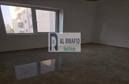 Apartment - 1 Bedroom - 2 Bathrooms for rent in Al Rashidiya Towers - Ajman Downtown - Ajman