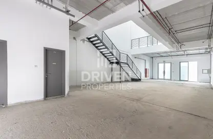 Warehouse - Studio - 4 Bathrooms for rent in Costra Commercial Center - Dubai Production City (IMPZ) - Dubai