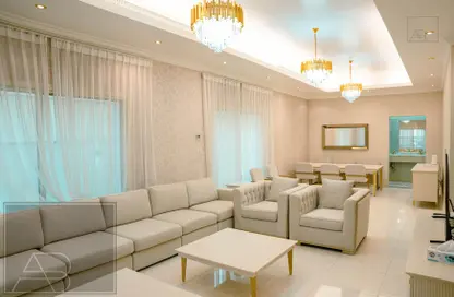 Villa - 6 Bedrooms - 7 Bathrooms for sale in Umm Suqeim 2 Villas - Umm Suqeim 2 - Umm Suqeim - Dubai