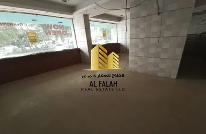 Shop - Studio for rent in Al Majaz - Sharjah