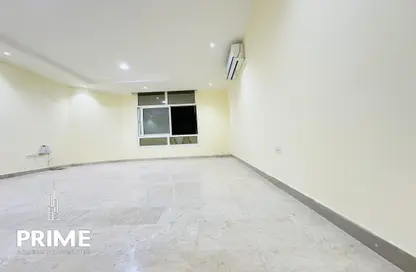 Apartment - Studio - 1 Bathroom for rent in Al Nahyan - Abu Dhabi