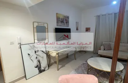 Apartment - 1 Bedroom - 2 Bathrooms for rent in Al Shahd Tower - Al Khan Lagoon - Al Khan - Sharjah