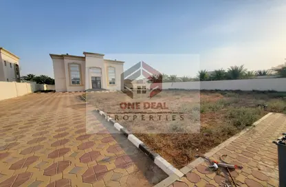 Villa - 5 Bedrooms - 7+ Bathrooms for rent in Al Foah - Al Ain