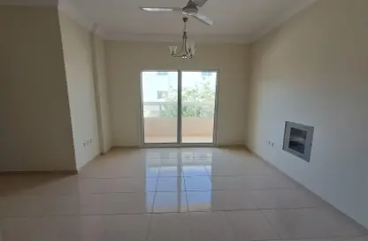 Apartment - 1 Bedroom - 1 Bathroom for rent in Muwailih Building - Muwaileh - Sharjah