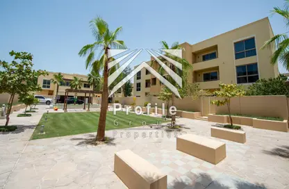 Villa - 3 Bedrooms - 5 Bathrooms for rent in Yasmin Community - Al Raha Gardens - Abu Dhabi