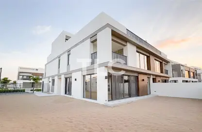 Villa - 4 Bedrooms - 5 Bathrooms for rent in Aura - Tilal Al Ghaf - Dubai