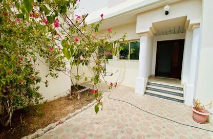 Villa - 4 Bedrooms - 4 Bathrooms for rent in Shabhanat Asharij - Asharej - Al Ain