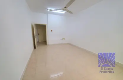 Apartment - 2 Bedrooms - 1 Bathroom for rent in Saeed Al Alami Building - Al Taawun - Sharjah