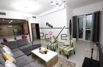 Apartment - 1 Bedroom - 2 Bathrooms for sale in Marina Pinnacle - Dubai Marina - Dubai