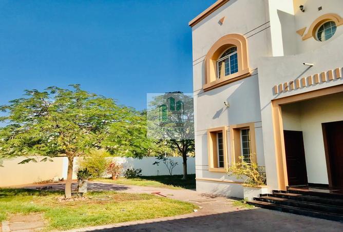 Rent in Al Barsha 3 Villas: Spacious 4 Bedroom Independent Villa With ...