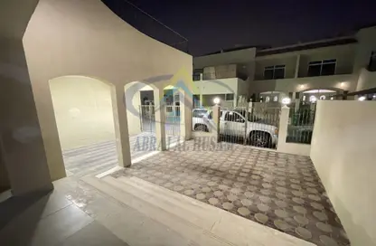 Compound - 3 Bedrooms - 5 Bathrooms for rent in Khalifa City A Villas - Khalifa City A - Khalifa City - Abu Dhabi