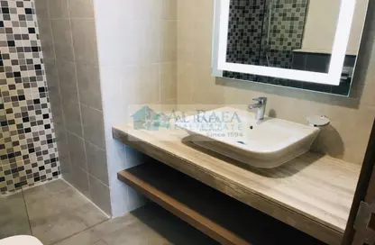Bathroom image for: Apartment - 1 Bedroom - 2 Bathrooms for rent in Azizi Aliyah - Dubai Healthcare City - Dubai, Image 1
