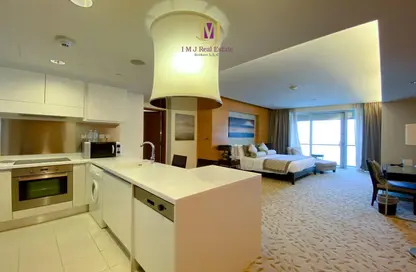 Apartment - 1 Bathroom for rent in The Address Dubai Mall - Downtown Dubai - Dubai