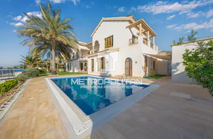 Villa - 6 Bedrooms - 6 Bathrooms for sale in Signature Villas Frond B - Signature Villas - Palm Jumeirah - Dubai