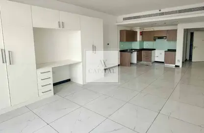 Apartment - 1 Bathroom for rent in Crystal Residence - Jumeirah Village Circle - Dubai