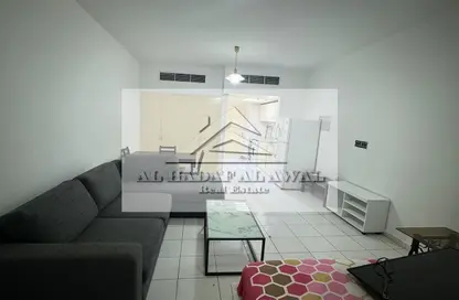 Apartment - 1 Bathroom for rent in Al Taawun - Sharjah