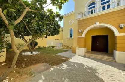 Villa - 3 Bedrooms - 4 Bathrooms for rent in Mediterranean - Jumeirah Park - Dubai