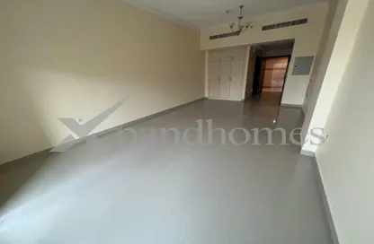 Apartment - 1 Bathroom for rent in Alfa Residence - Jumeirah Village Circle - Dubai