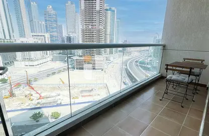 Apartment - 1 Bathroom for rent in Burj Al Nujoom - Downtown Dubai - Dubai