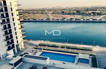 Apartment - 2 Bedrooms - 2 Bathrooms for sale in Waters Edge - Yas Island - Abu Dhabi