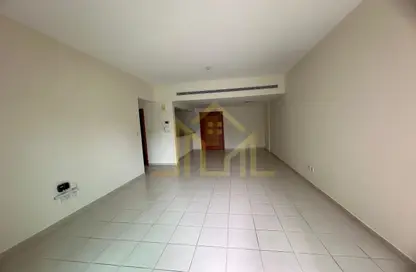 Apartment - 1 Bedroom - 1 Bathroom for rent in Al Dhafra 4 - Al Dhafra - Greens - Dubai