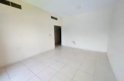 Apartment - 1 Bedroom - 2 Bathrooms for rent in Muwailih Building - Muwaileh - Sharjah