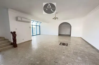 Villa - 5 Bedrooms - 6 Bathrooms for rent in Al Falaj - Al Riqqa - Sharjah