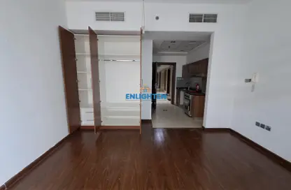 Apartment - 1 Bathroom for rent in National Bonds Residence - Jumeirah Village Circle - Dubai