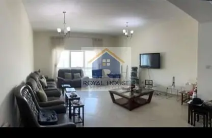 Apartment - 2 Bedrooms - 3 Bathrooms for sale in Abu shagara - Sharjah