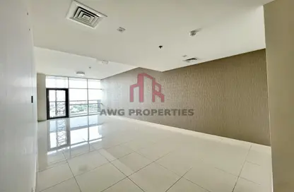 Apartment - 3 Bedrooms - 5 Bathrooms for rent in The Apartments Dubai World Trade Centre A - The Apartments Dubai World Trade Centre - World Trade Center - Dubai